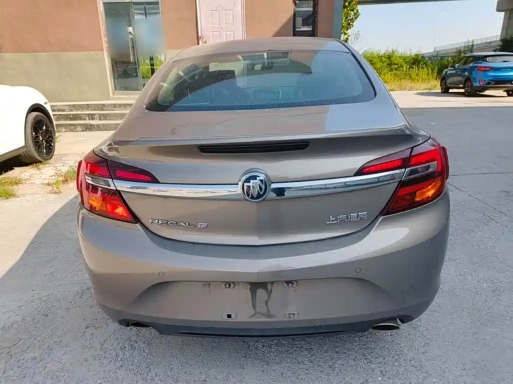 Buick Regal — миниатюра 6