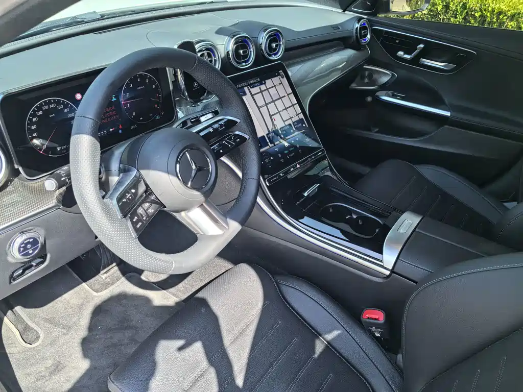 Mercedes-Benz C-Class — миниатюра 14