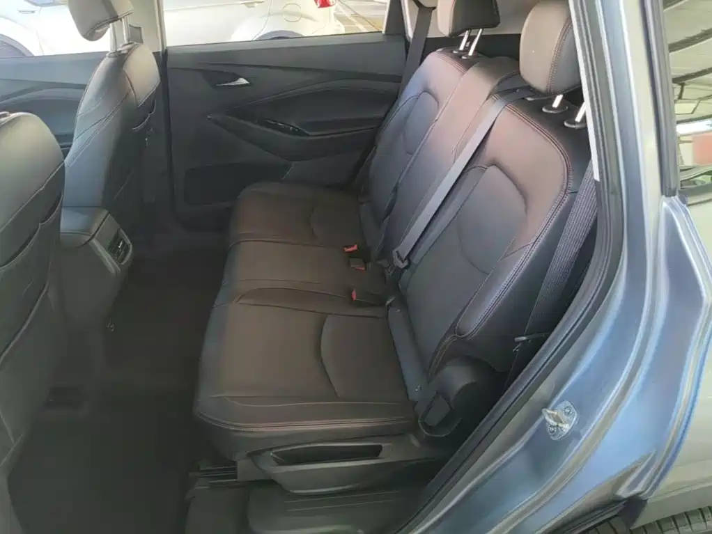 Chevrolet Volando — миниатюра 15