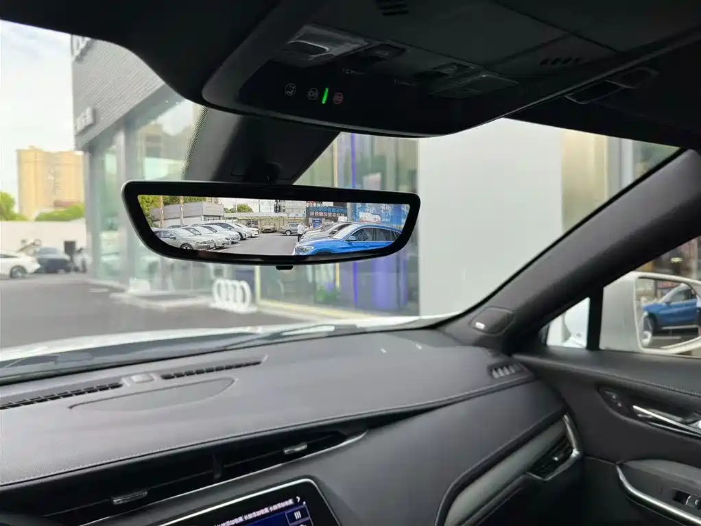 Cadillac XT4 2018 28T Lead