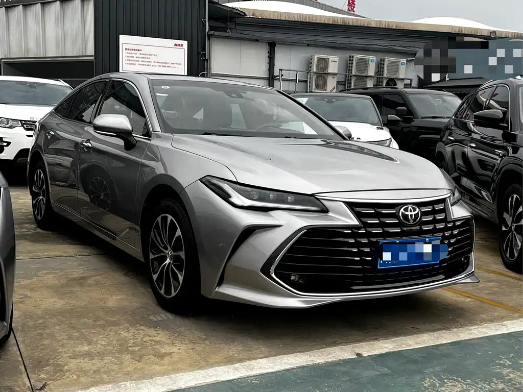 Toyota Avalon — миниатюра 3