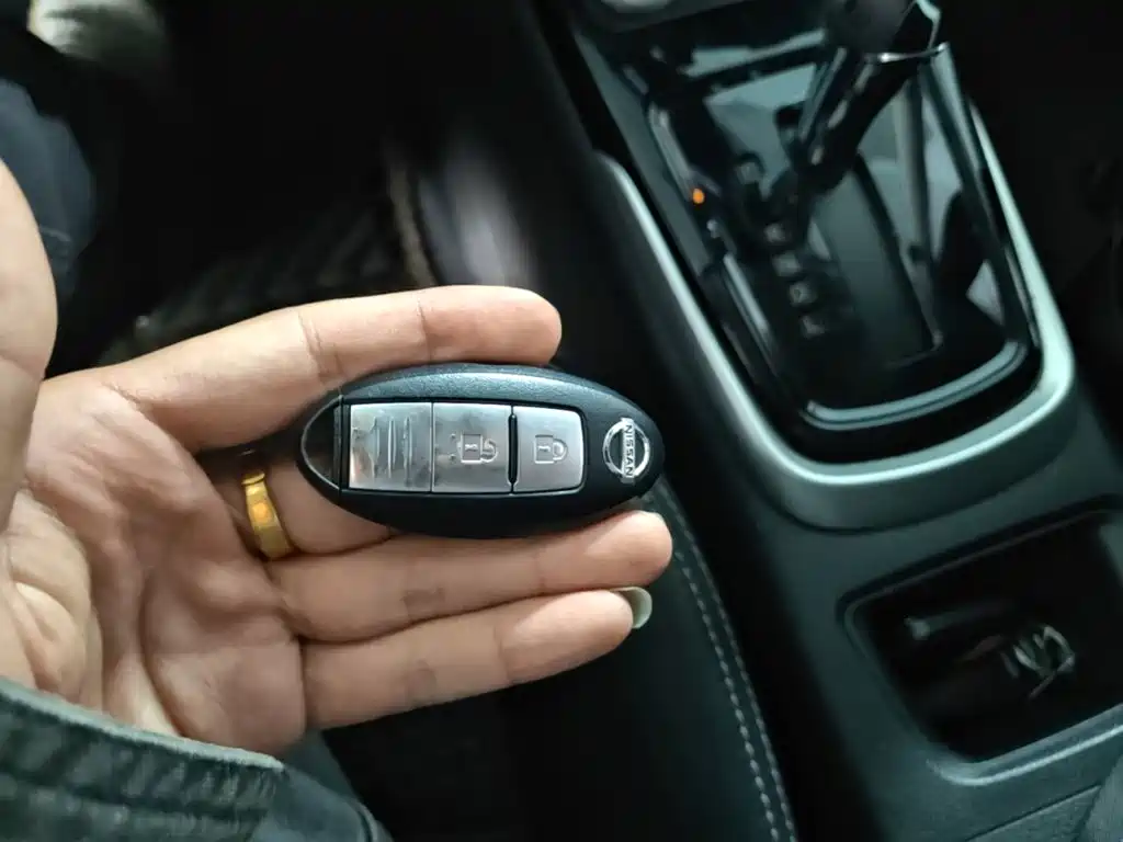 Nissan Tiida — миниатюра 9