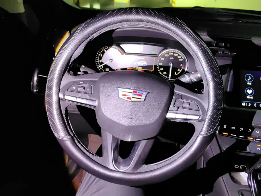 Cadillac XT4 — миниатюра 15