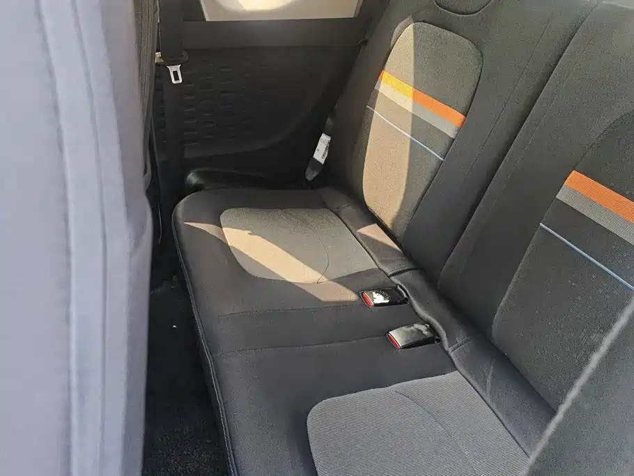 Wuling MINIEV — миниатюра 11