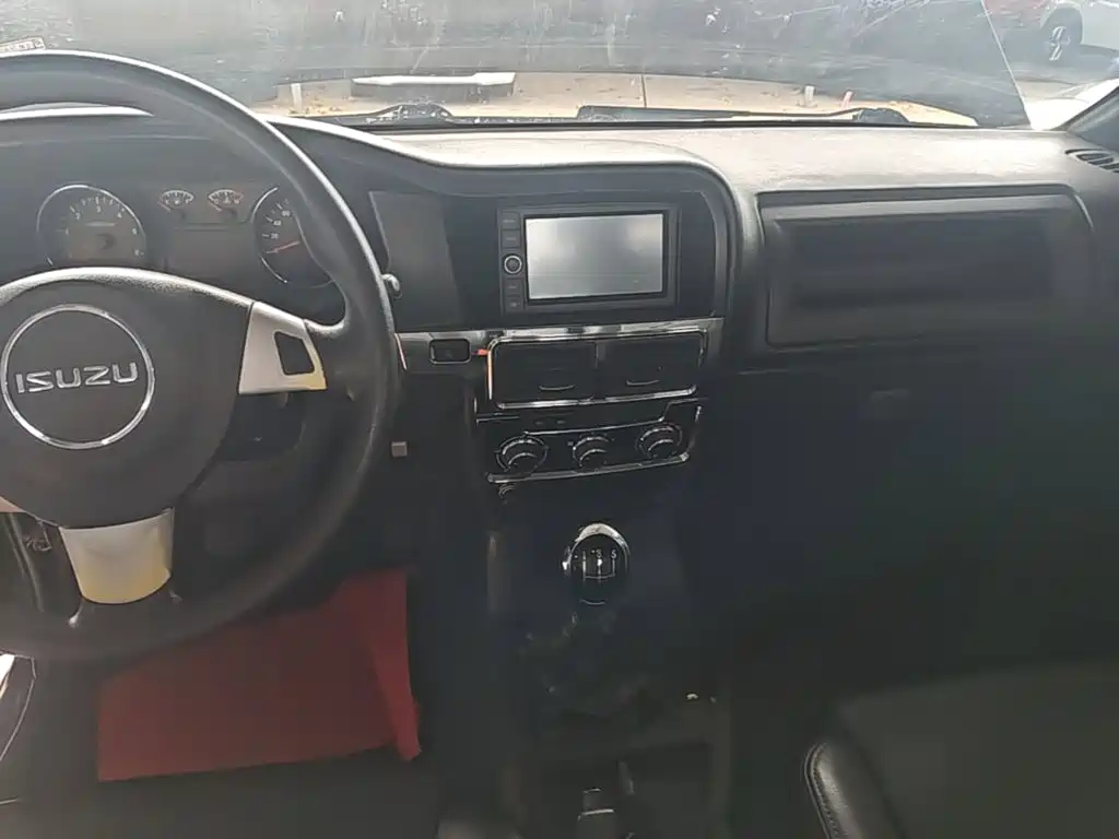 Isuzu Pickup — миниатюра 13