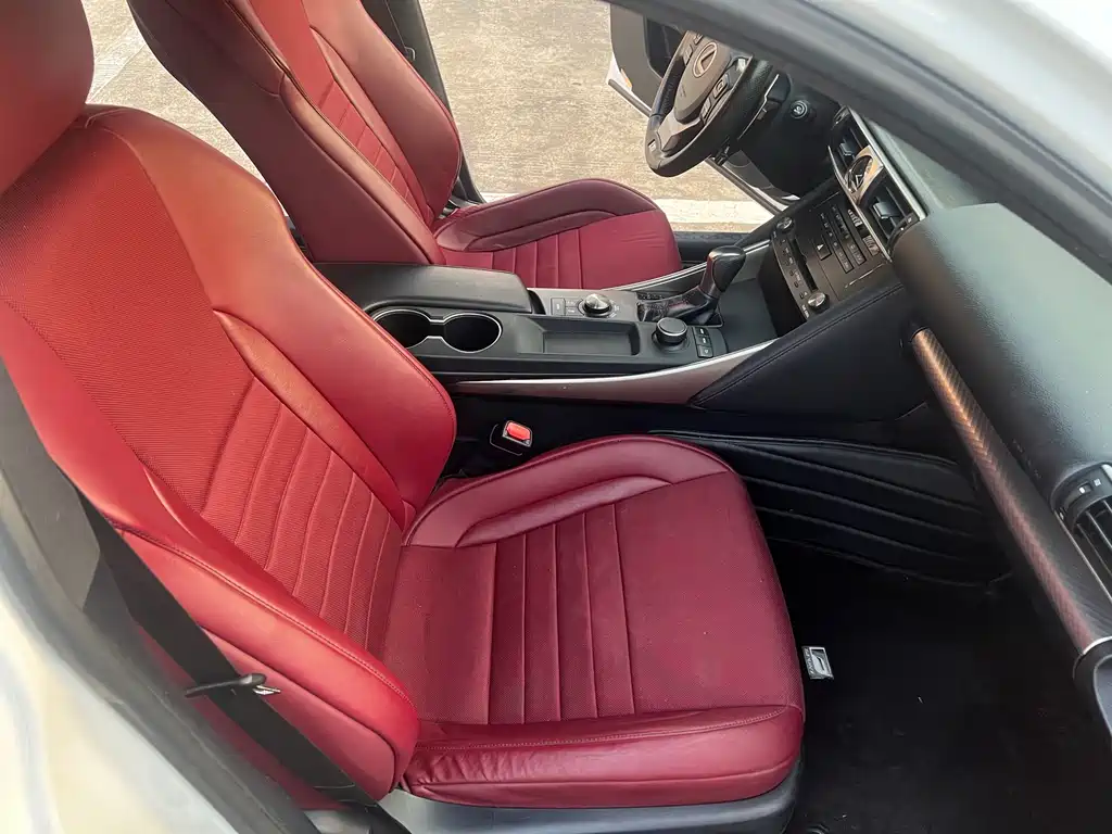Lexus IS — миниатюра 8