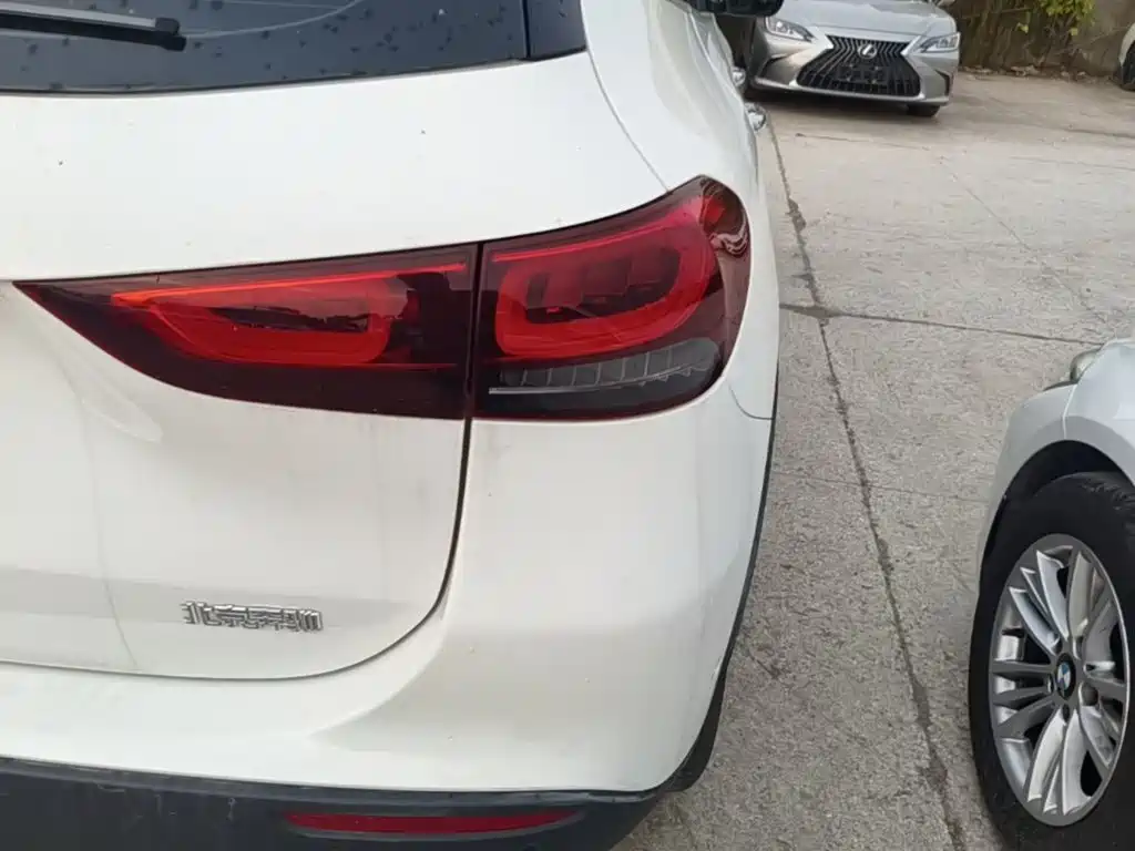 Mercedes-Benz GLA — миниатюра 8