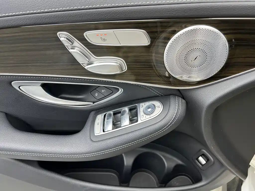 Mercedes-Benz GLC — миниатюра 4