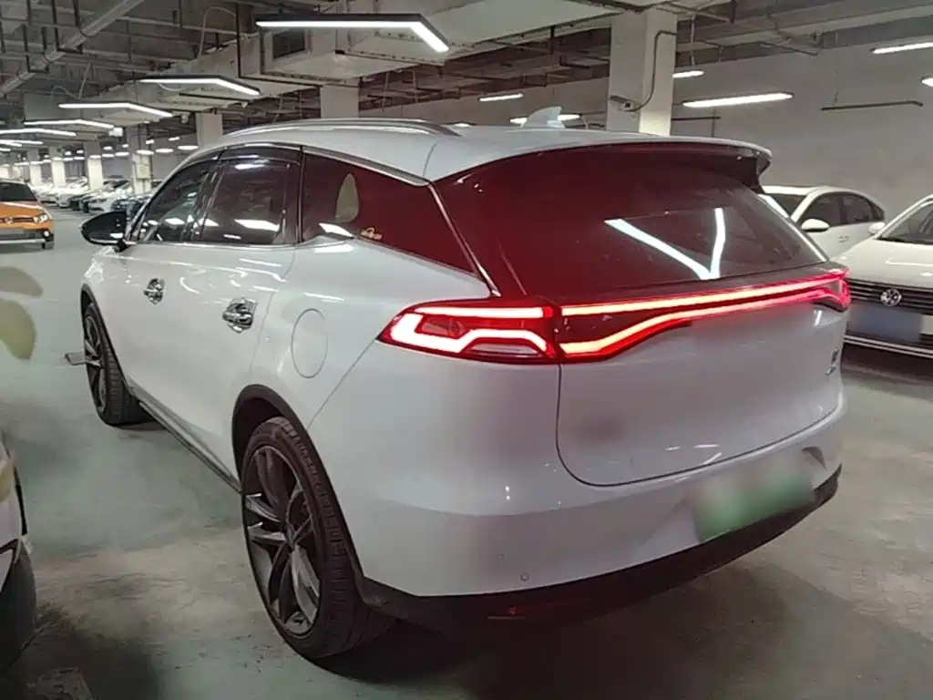 BYD Tang New Energy — миниатюра 5
