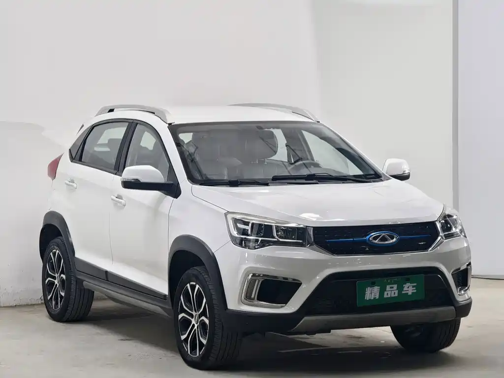 Chery New Energy Tiggo 3xe — миниатюра 3