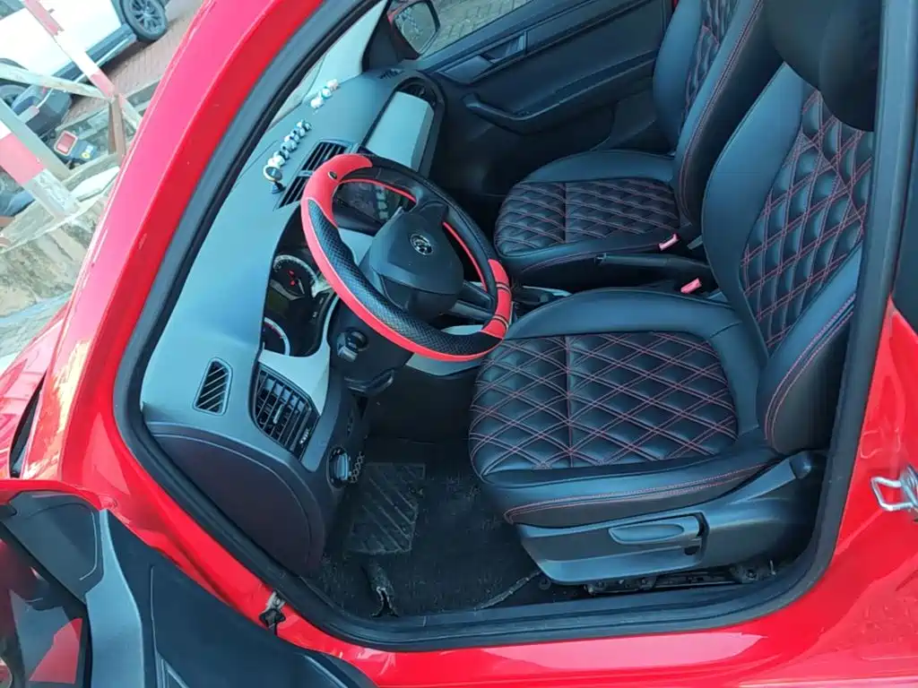 Skoda Fabia — миниатюра 15