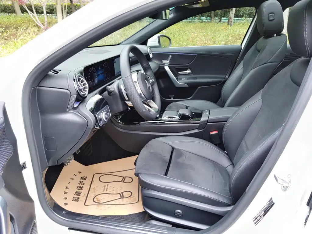 MERCEDES-BENZ A CLASS