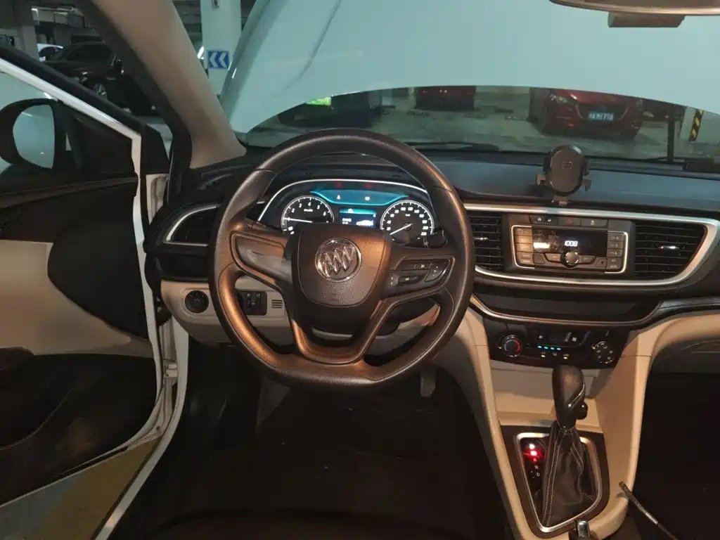 Buick Excelle — миниатюра 3