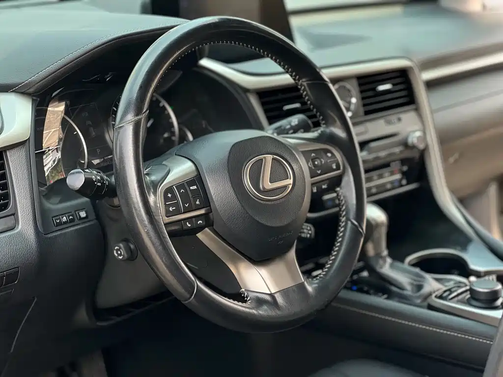 Lexus RX — миниатюра 18