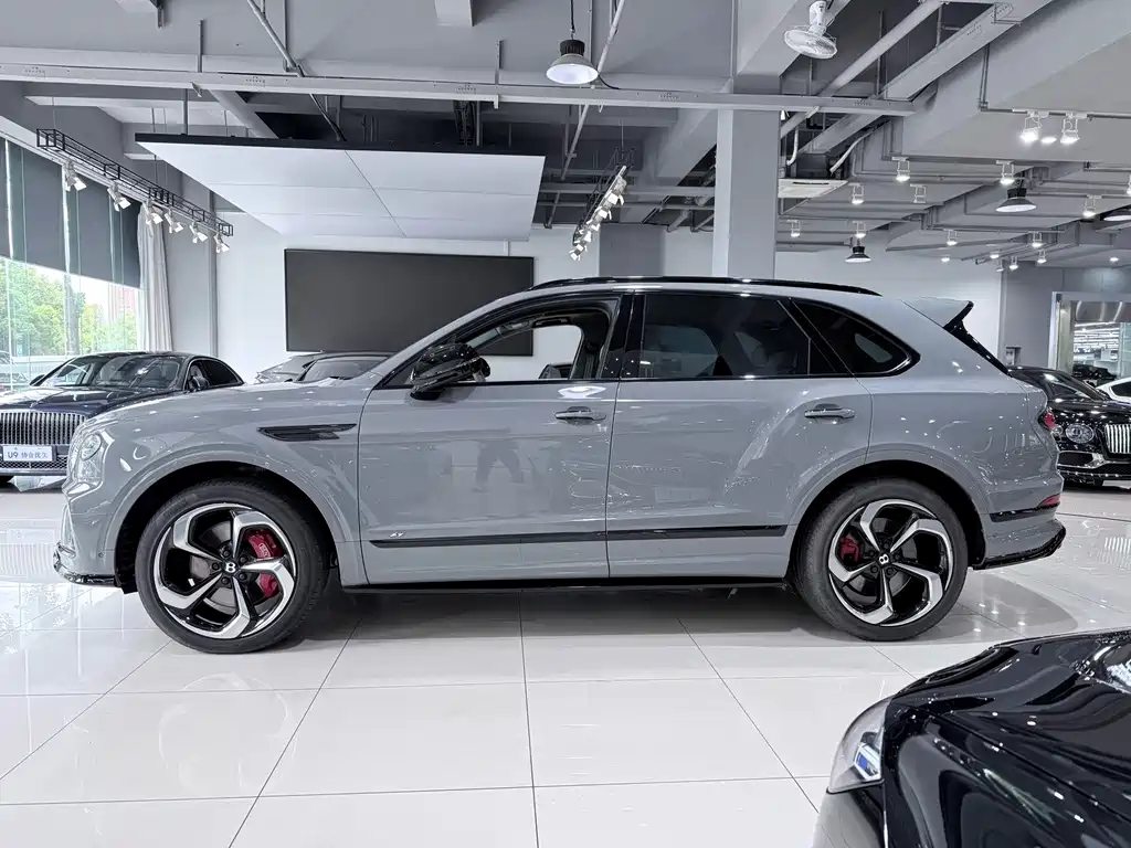 Bentley Bentayga — миниатюра 4