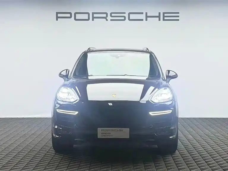 Porsche Cayenne — миниатюра 2