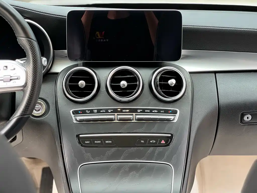 Mercedes-Benz C-Class — миниатюра 12