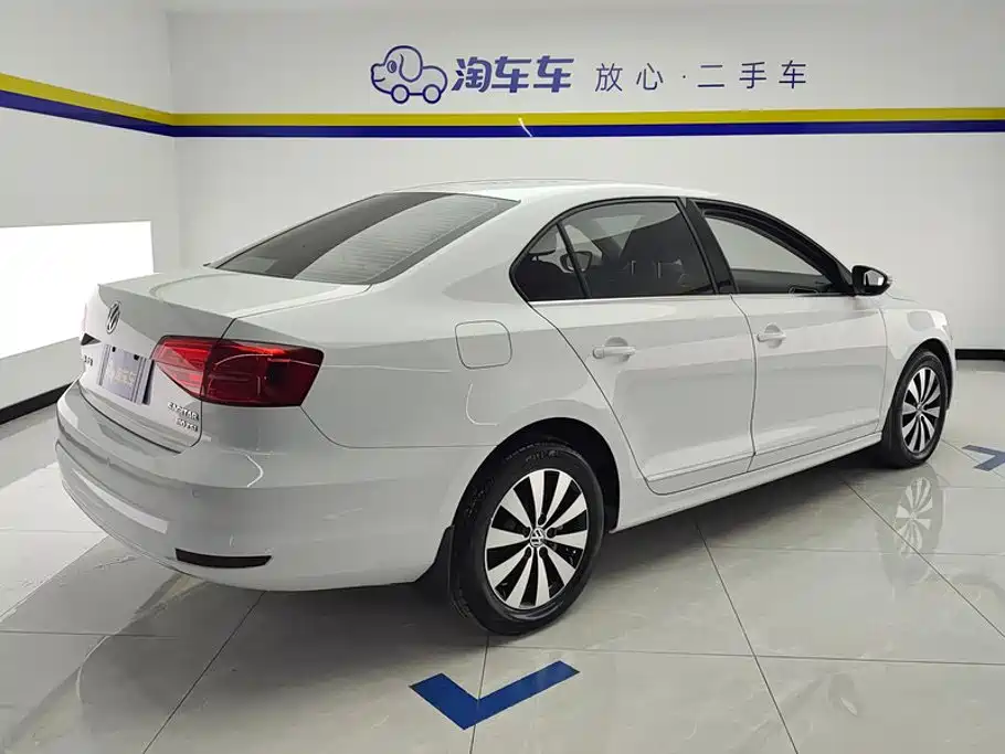 Volkswagen Sagitar — миниатюра 3