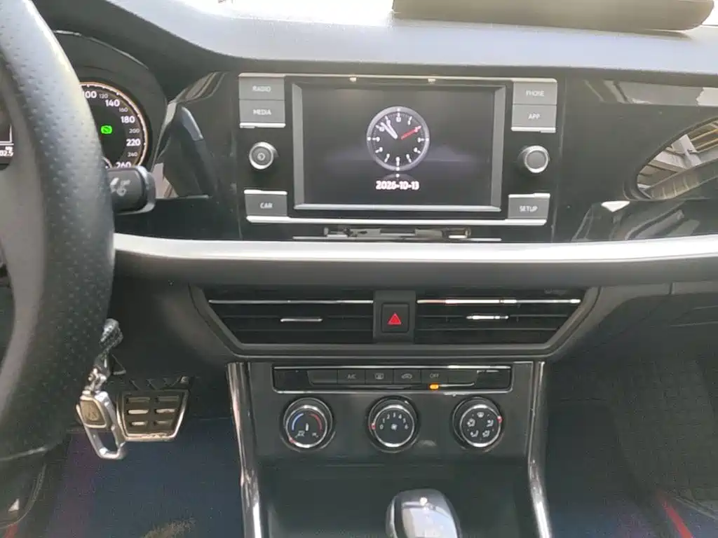 Volkswagen Lavida — миниатюра 13