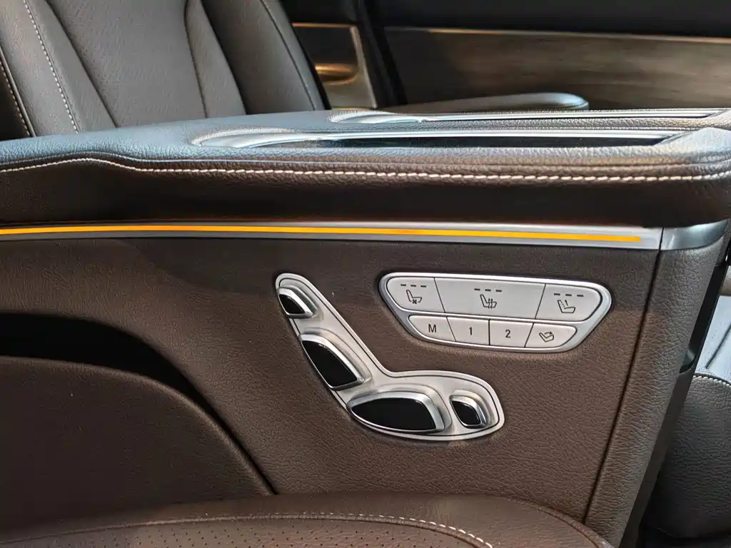 Mercedes-Benz V-Class — миниатюра 14
