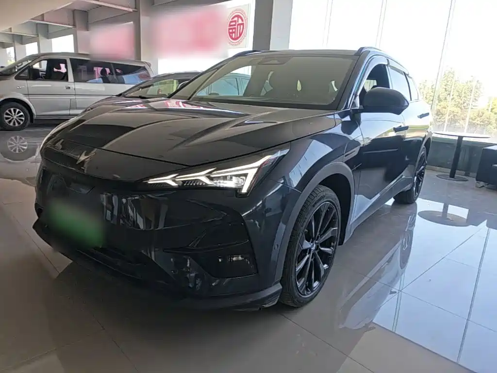 ARCFOX Alpha T5