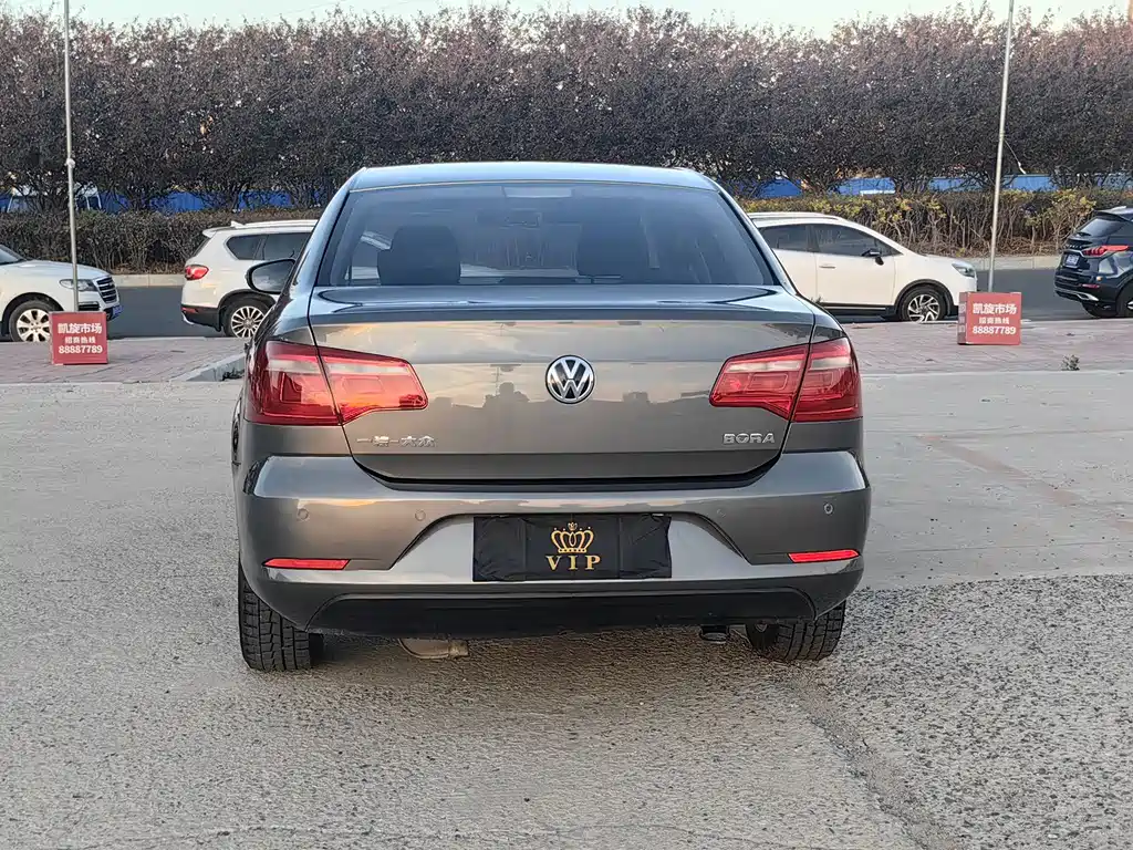 Volkswagen Bora — миниатюра 8
