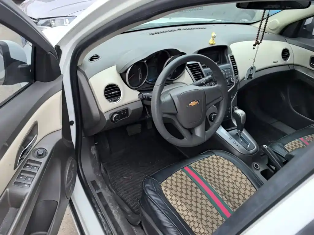 Chevrolet Cruze — миниатюра 16