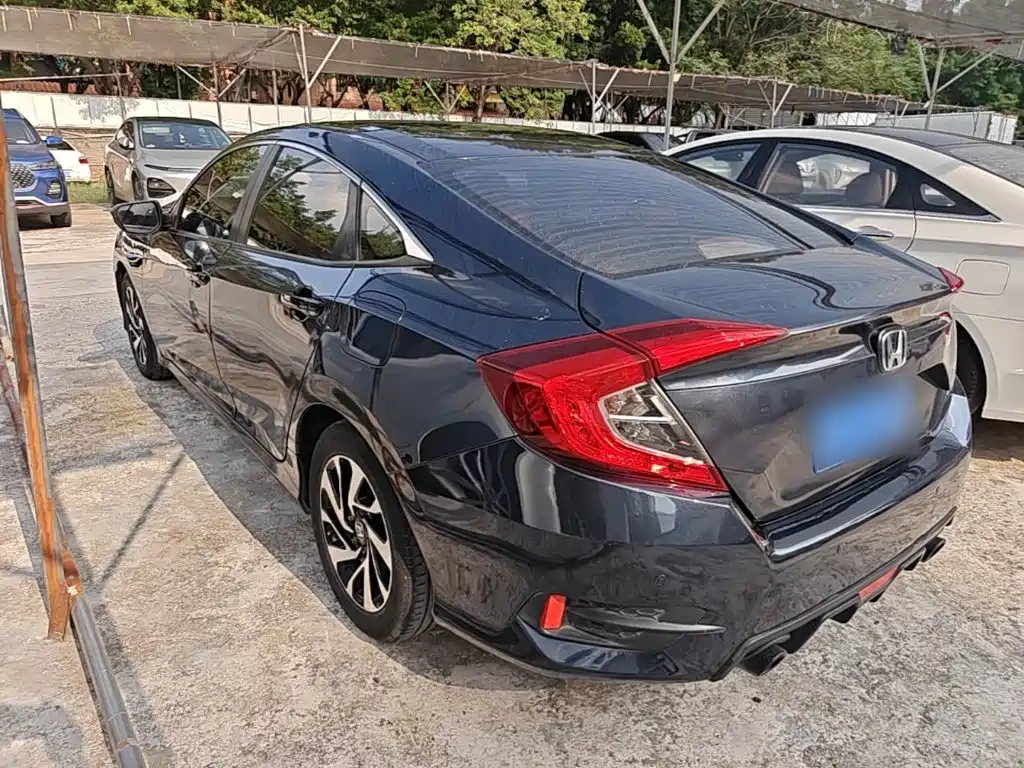 Honda Civic — миниатюра 5