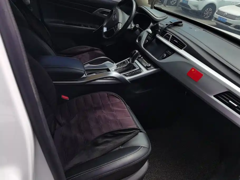 Geely Boyue — миниатюра 8