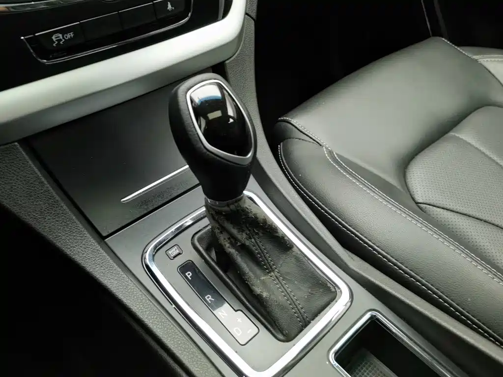 Geely Emgrand — миниатюра 13