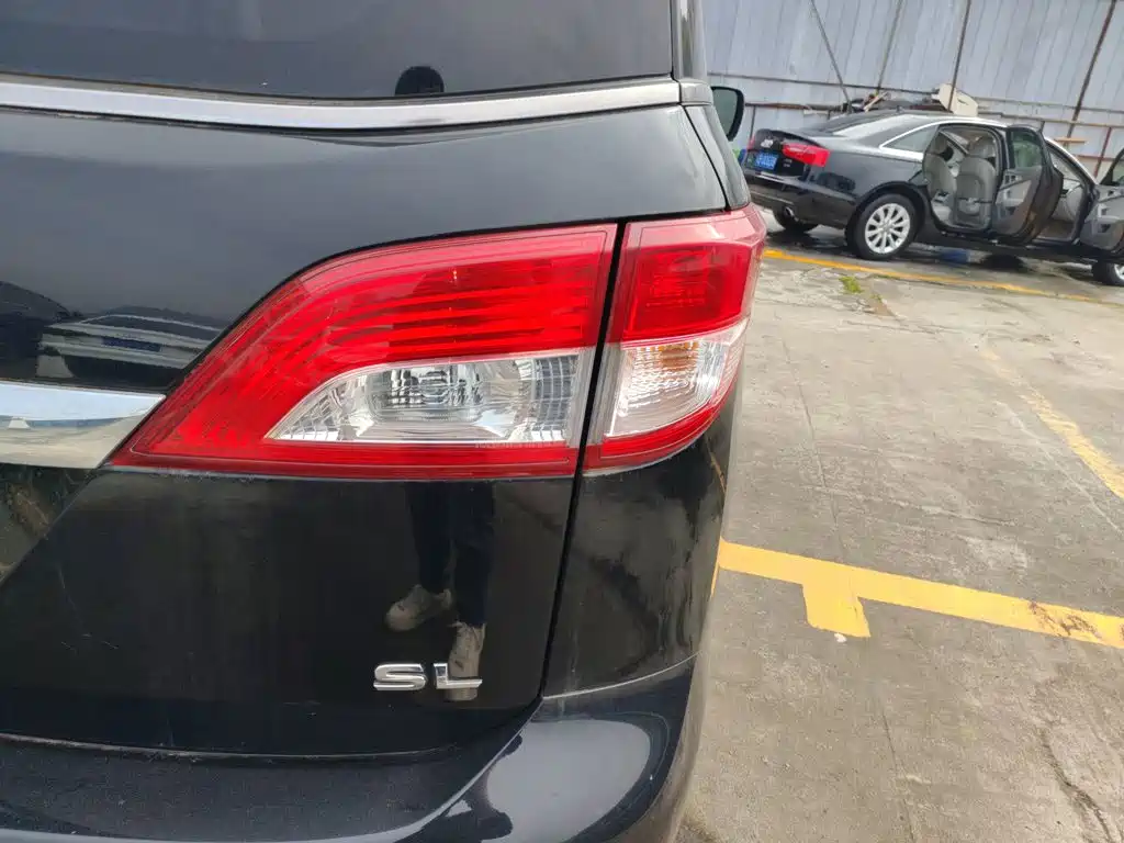 Nissan Quest — миниатюра 24