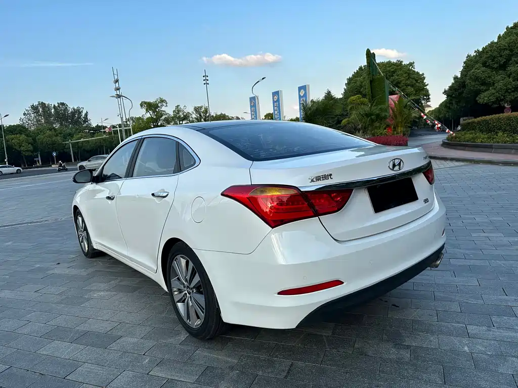 Hyundai Mistra 2016 1.8L AT GLS