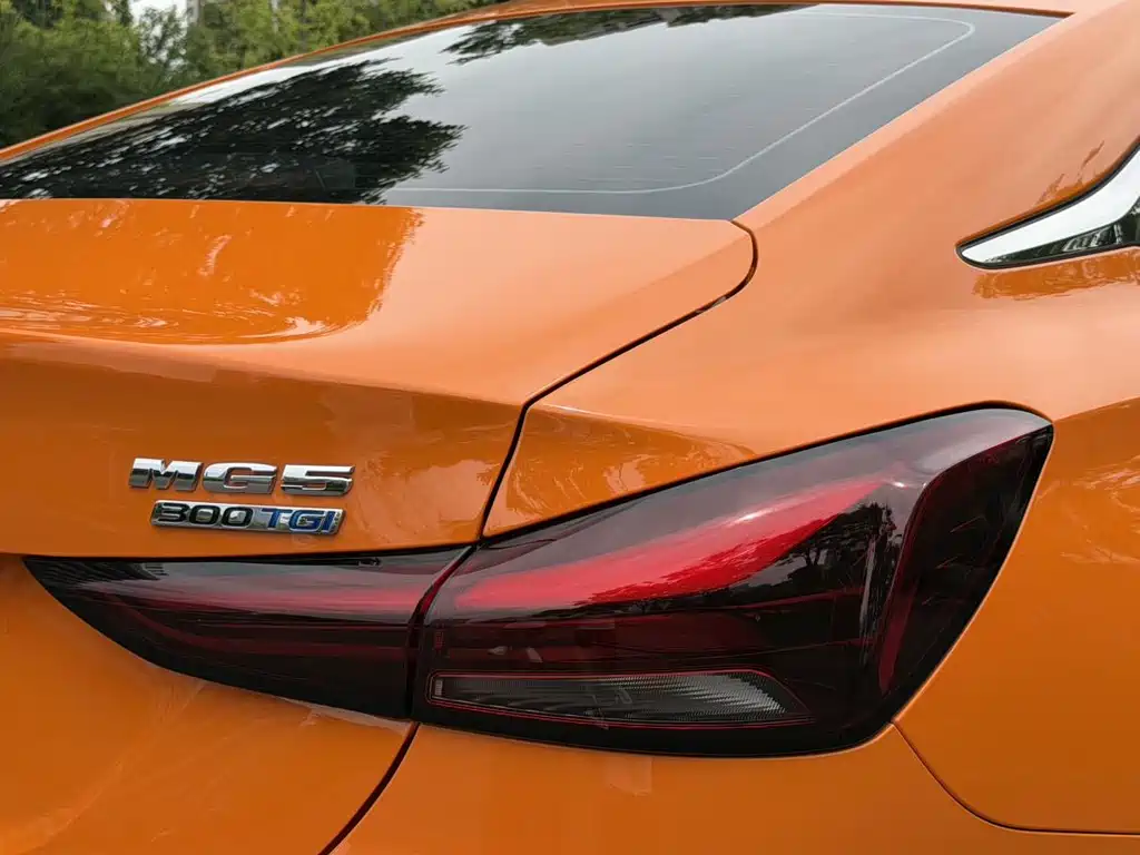 MG MG5 — миниатюра 8