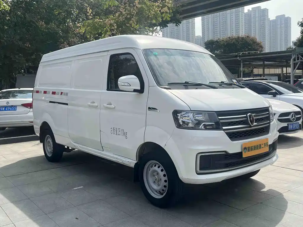Jinbei Hiace EV — миниатюра 3