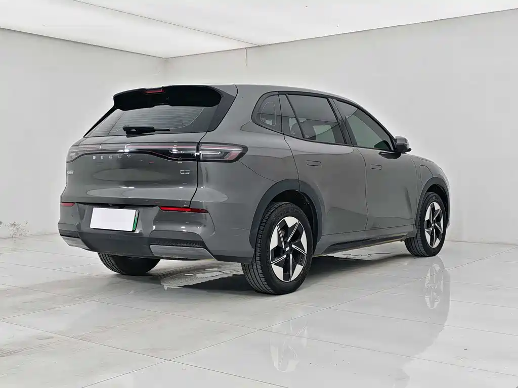 Geely Galaxy Galaxy E5 E5 2024 440km