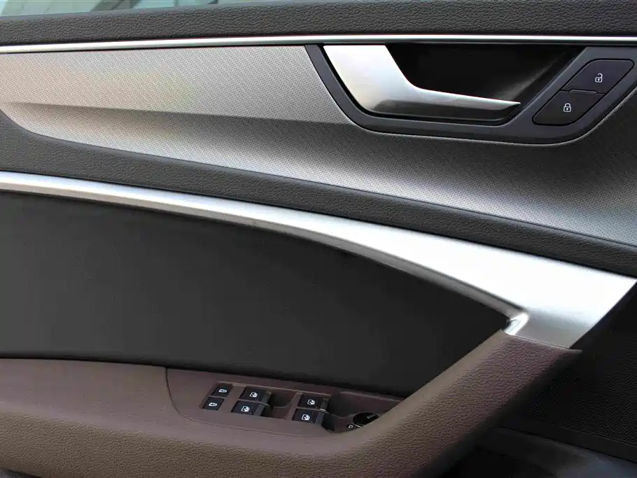 Audi A7L — миниатюра 7