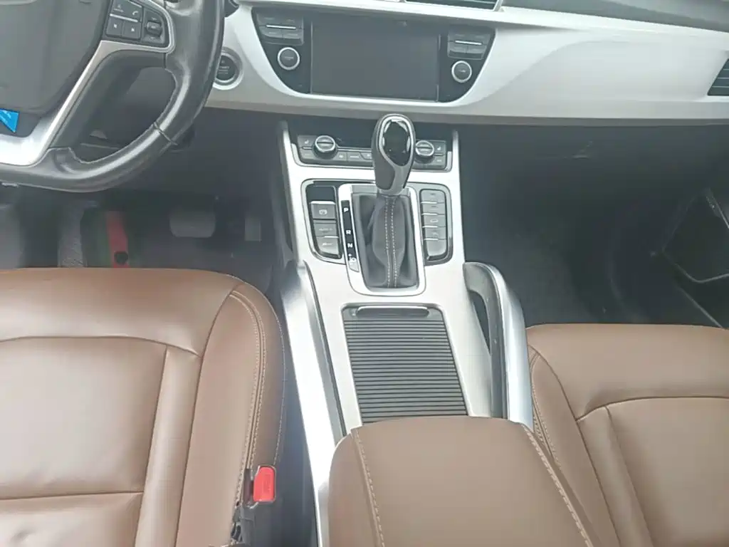 Geely Boyue — миниатюра 14