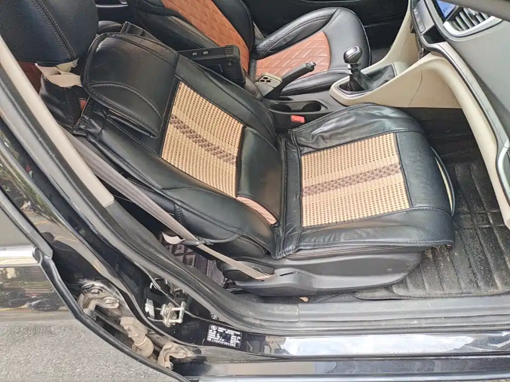Buick Excelle — миниатюра 25