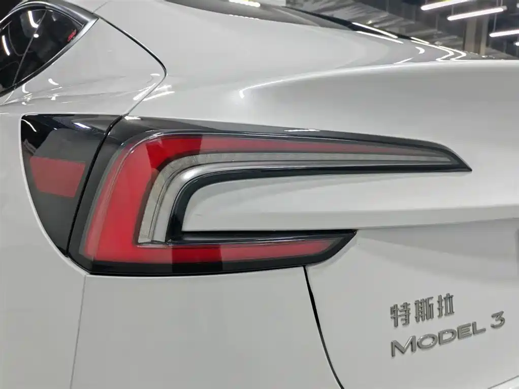 Tesla Model 3 — фотографии объявления, Фото 15