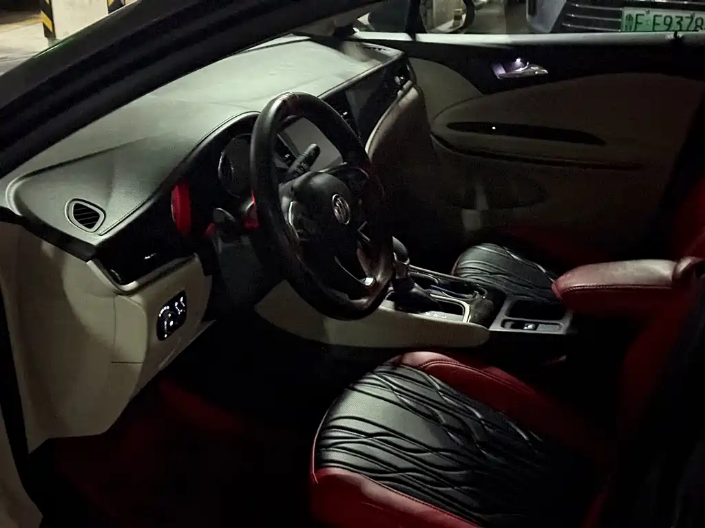 Buick Verano — миниатюра 6