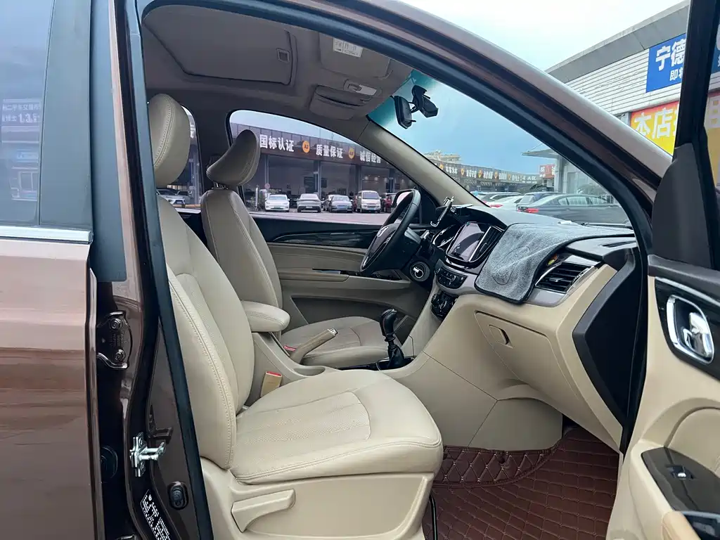 Baojun 730 — миниатюра 8