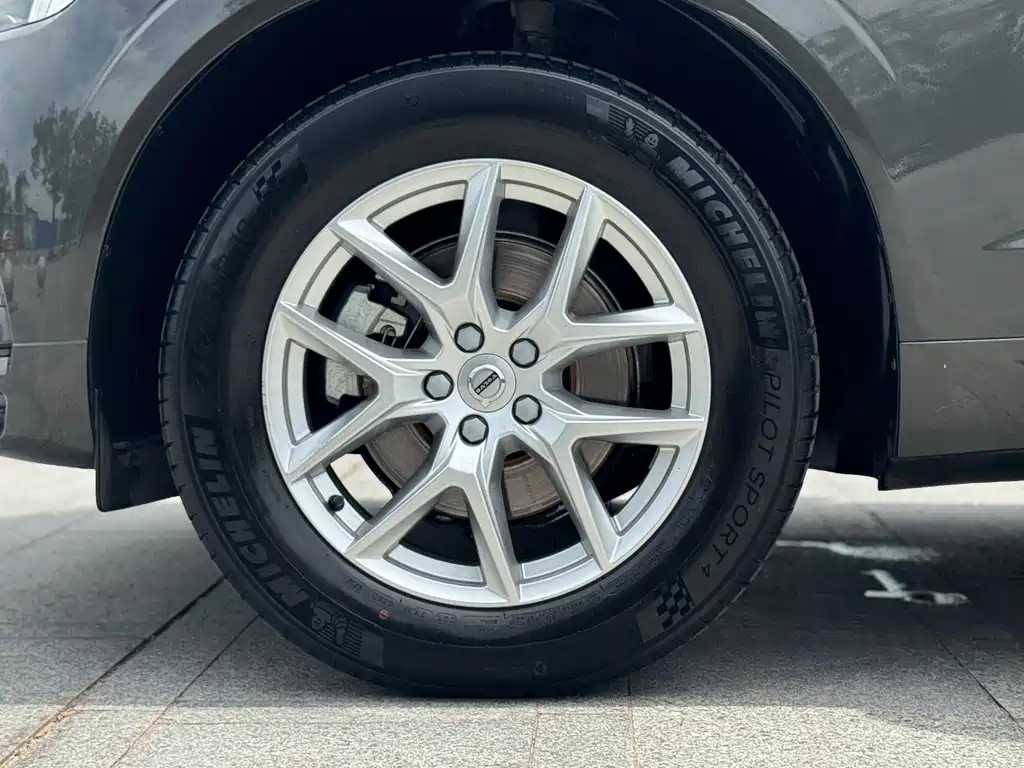 Volvo XC60 — миниатюра 25