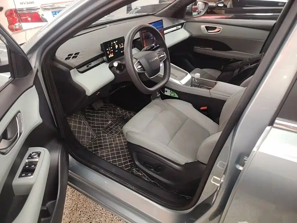 Roewe Young Wai D6 — миниатюра 15