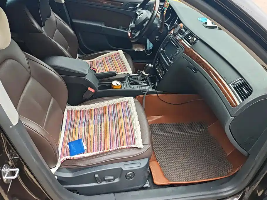 Skoda Superb — миниатюра 8
