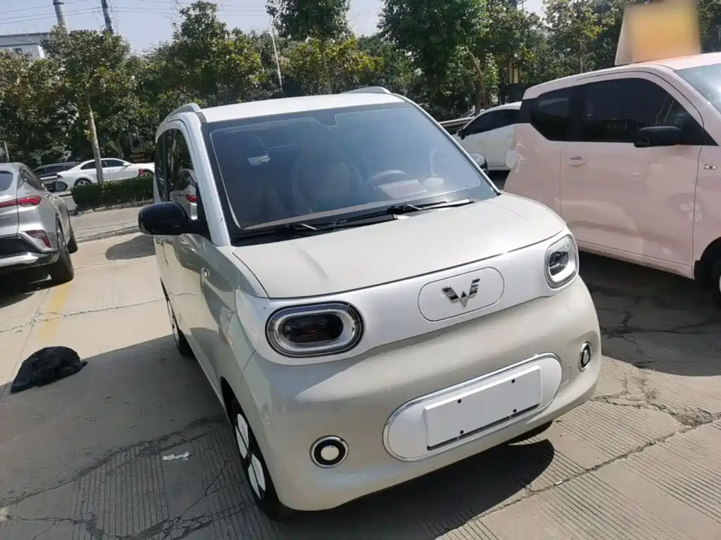 Wuling MINIEV — миниатюра 4
