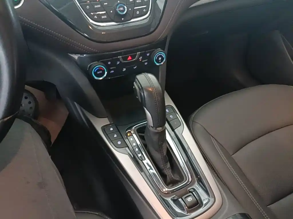 Chevrolet Malibu — миниатюра 14