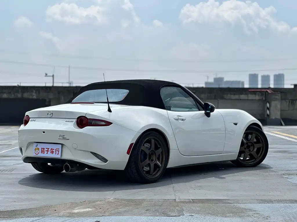 Mazda MX-5 — миниатюра 6