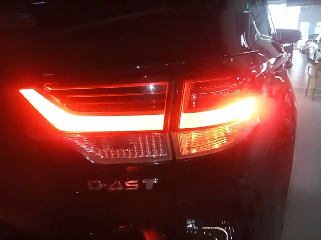 Toyota Highlander — миниатюра 8