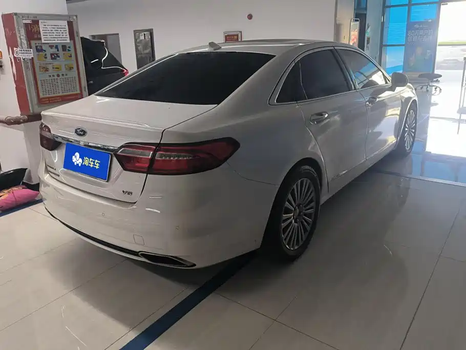 Ford Taurus — миниатюра 3