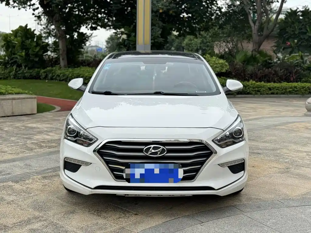 Hyundai Mistra — миниатюра 2
